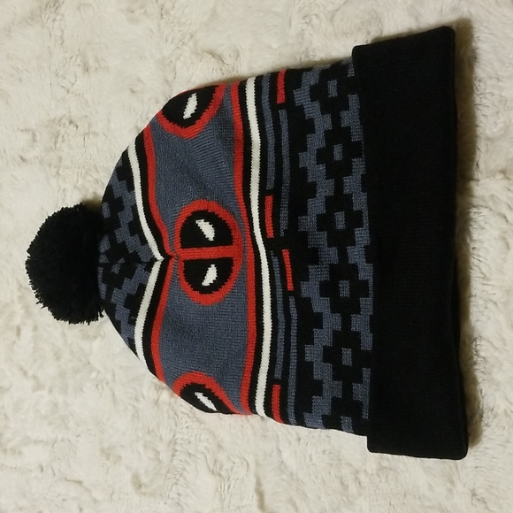 Deadpool Beanie Hat Skully NWOT - Picture 3 of 5